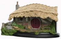 Weta Workshop Lord of the Rings Trilogy - Hobbit Hole - House of Farmer Maggot Environment Figurine Photo