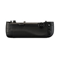 Nikon MB-D16 BATTERY PACK FOR D750 Photo
