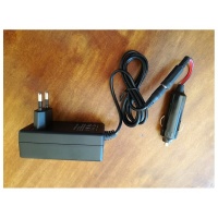 Lightforce - 220v compact two-pin wall charger for 12v battery ) Photo