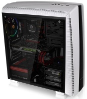 Thermaltake Versa N27 Snow Window ATX Mid-Tower Chassis Photo