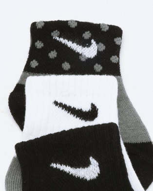 Photo of Nike Baby 3 Pack Grip Socks Grey