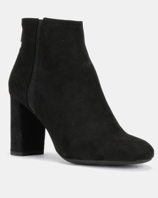 Photo of New Look T Bloomed Suedette Block Heel Ankle Boots Black