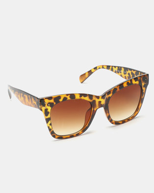 Photo of You I You & I Must Have Sunglasses Tort