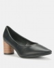 Urban Zone Round Heel Shoes Black Photo