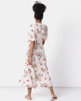Photo of New Look Floral Tie Button Up Midi Dress Off White