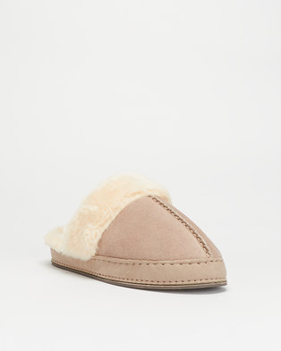 Photo of UK Fashion Slippers Brown