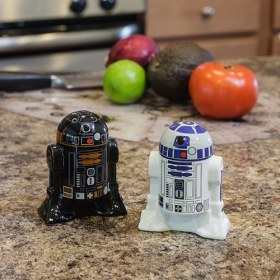 Photo of Star Wars Droid Salt and Pepper Shakers