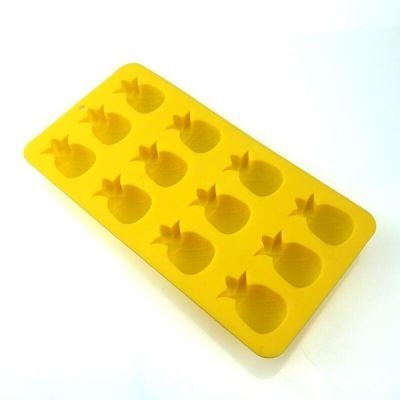 Photo of Gift Tribe Pineapple 12 Cube Ice Tray