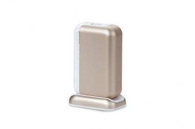 Photo of Just Mobile TopGum USB Power Pack with Charging Dock 6000mAh - Gold
