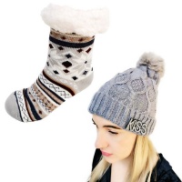 Cameo Polar Heat Acrylic Thermal Winter Socks Beanie Winter Combo