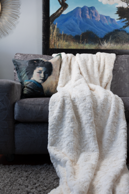 Photo of Sesli 3037 Sesli Faux Fur Blanket 2Ply – Queen/King Size - Cream