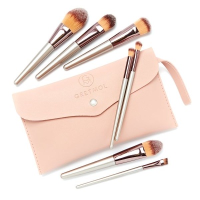 Photo of Gretmol Professional 7-Piece Make Up Brush Set Rose Gold with Pink Pouch