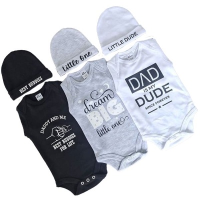 Set of 3 Long Sleeve Baby Outfits with Beanies