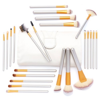 Photo of Gretmol 24-Piece Makeup Brush Set Champagne Gold with Cream Pouch