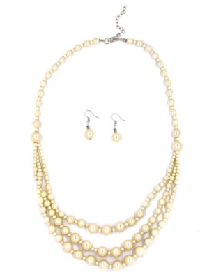 Photo of Lily&Rose Pearl Necklace and Earring Set
