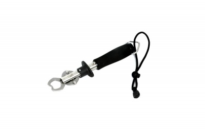 Photo of Predator Fish Lip Gripper with built in 30lb / 15Kg Scale