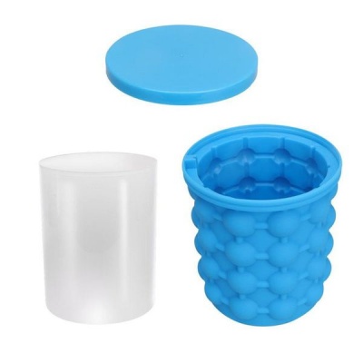 Photo of Iconix Space Saving Ice Cube Maker