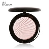 Focallure Beam Highlighter Powder - Blossom Photo