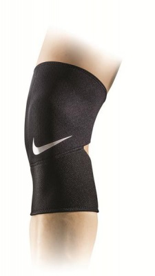 Photo of Nike PRO Closed-Patella Knee Sleeve 2.0 - Black/White - L