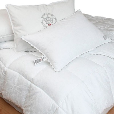 Photo of Sheraton Royal Danish Cindy Jacquard Standard Pillow