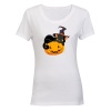 Cat on a Pumpkin - Halloween - Ladies - T-Shirt Photo