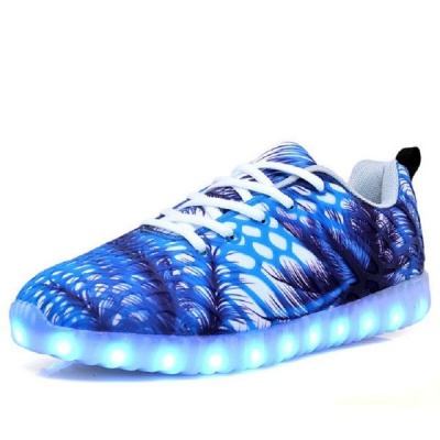 Photo of Man's Low Top LED Sneakers - Blue