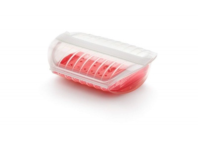 Photo of Lekue Red Steam Case with Draining Tray