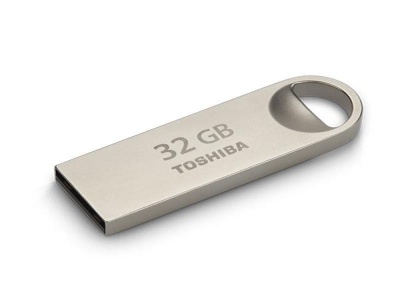 Photo of Toshiba 32GB Metal Mini USB Flash Drive