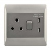 16 Amp Plug with 2x 5V USB Ports Photo