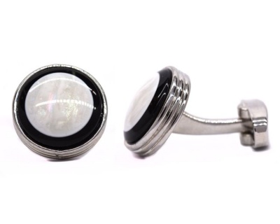 Photo of Androgyny Snooker Cufflinks in Black & White VC6565