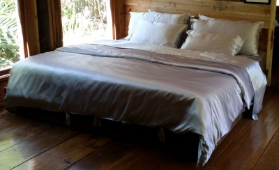Photo of Cocoon Bedding - 100% Pure Mulberry Silk Duvet Cover - Luxurious Indulgence