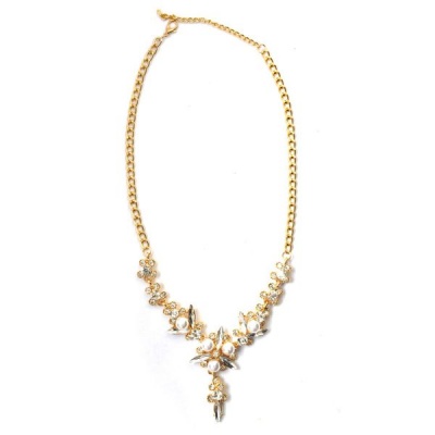 Photo of Bella Bella decorative gold & pearl statement necklace VN2420
