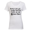 Can't Be Wise & in Love - Valentine Inspired - Ladies - T-Shirt Photo