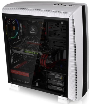 Photo of Thermaltake Versa N27 Snow Window ATX Mid-Tower Chassis